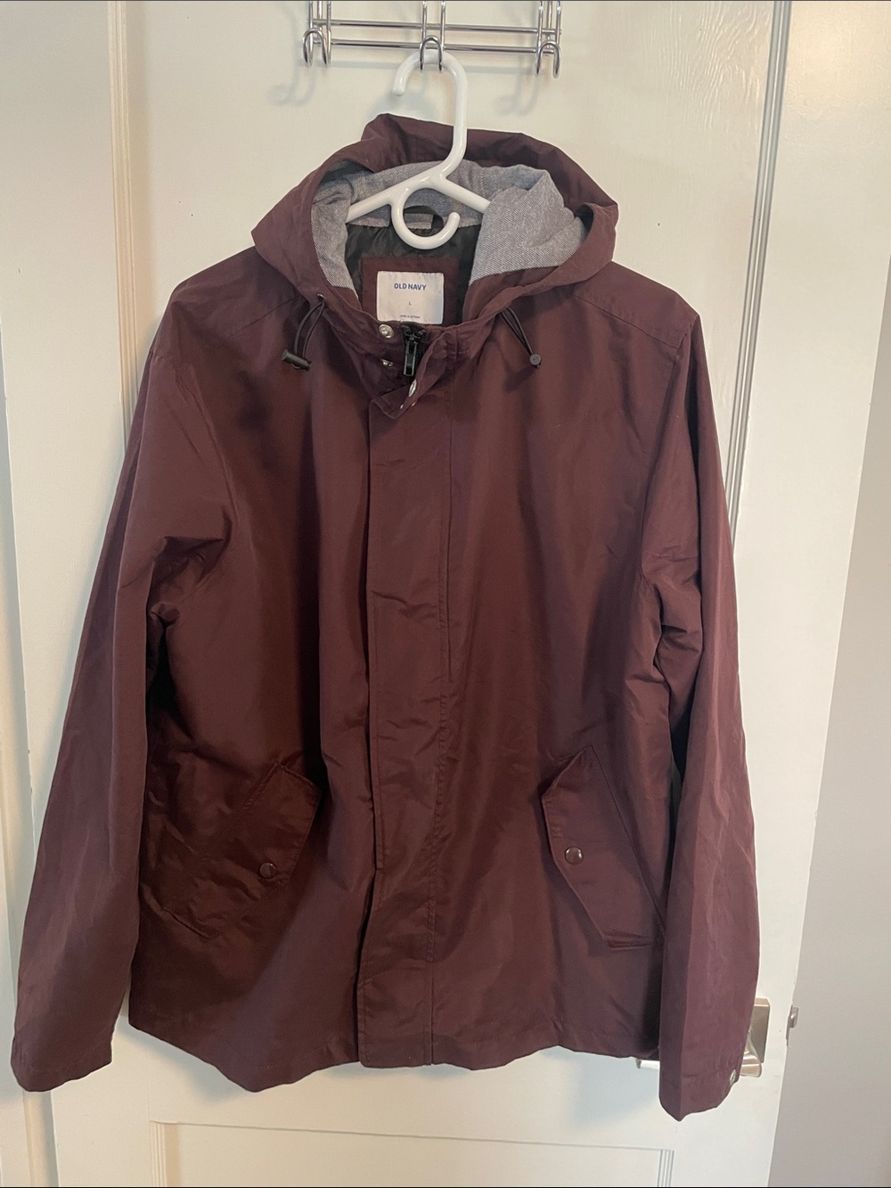 Old Navy Men's Hooded Water-Resistant Anorak in Raisin